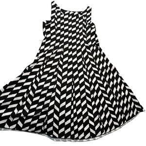 Voir Voir Women’s Dress Size 14 Black White Geometric Sleeveless Stretch